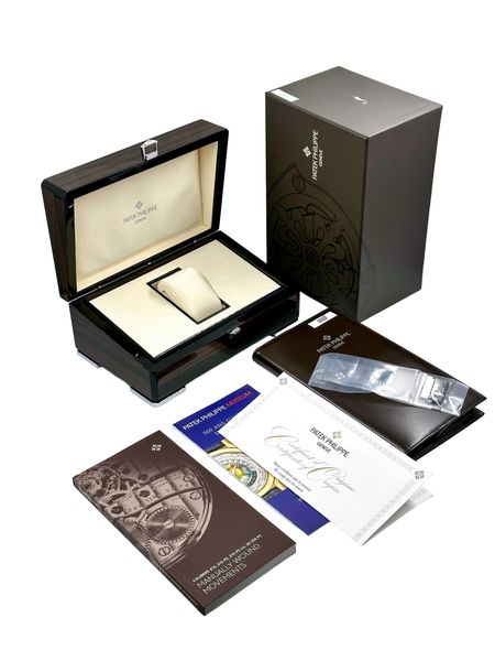 Patek Philippe Calatrava 6196P-001